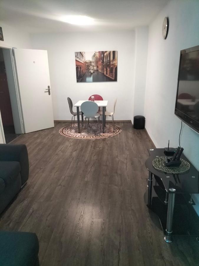 01 Stuttgart Holiday Zewnętrze zdjęcie